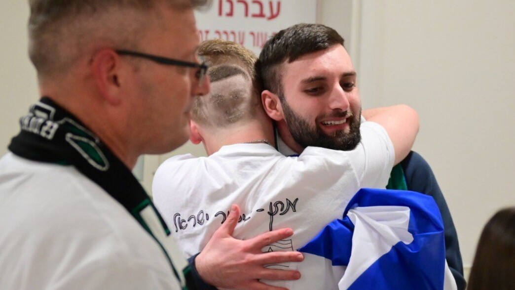 מתן אנגרסט בביה"ח איכילוב