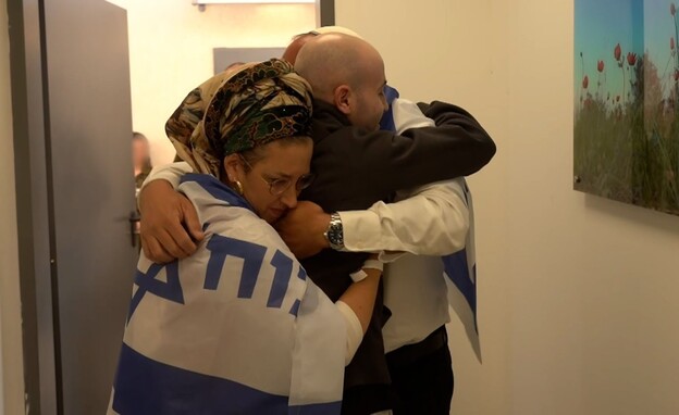 איתן מור ומשפחתו איתן מור ומשפחתו