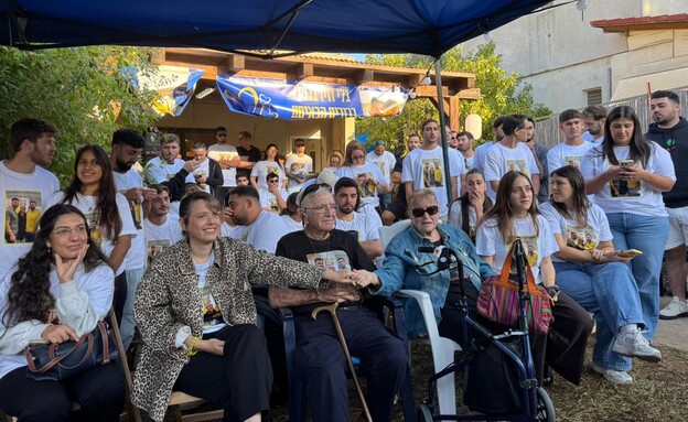 משפחת ברמן ממתינה לגלי וזיוי