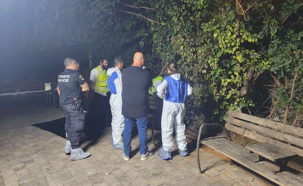 זירת הרצח בתל אביב (צילום: דוברות המשטרה)