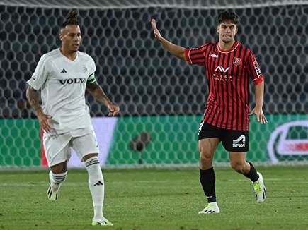 היום הוא בליגה ההולנדית. שרי (ברני ארדוב) (צילום: ספורט 5)