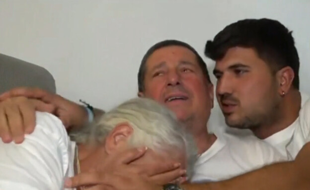 המשפחות ברגע שחרור יקיריהן