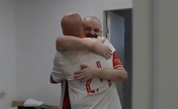 המפגש של איתן הורן עם משפחתו