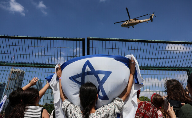 עסקת חטופים (צילום: Reuters) עסקת חטופים (צילום: Reuters)