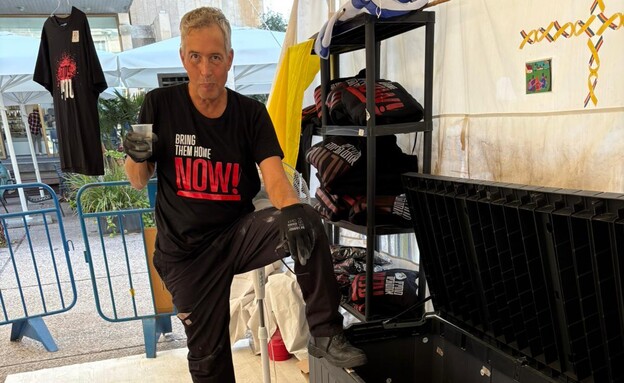 גיא אדליסט מאחורי הקלעים גיא אדליסט מאחורי הקלעים