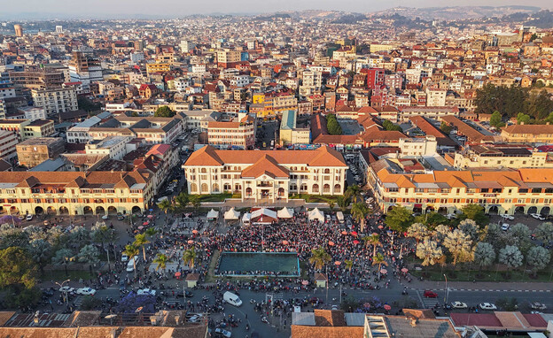 רחובות הבירה אנטננריבו בהפיכה במדגסקר