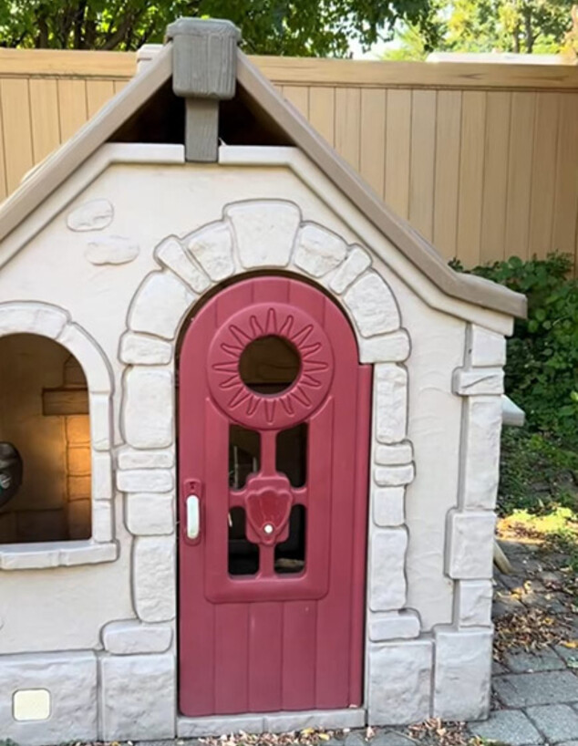 זבל של עשירים בית קטן לילדים זבל של עשירים בית קטן לילדים