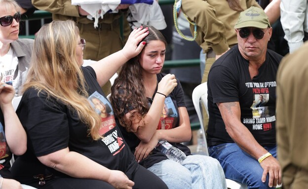 אחותו של תמיר נמרודי ז"ל (צילום: אלון גלבוע) אחותו של תמיר נמרודי ז"ל (צילום: אלון גלבוע)