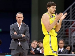 הישג. סורקין (אלן שיבר) (צילום: ספורט 5)