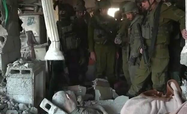 תמונה חדשה מחיסול סינוואר (צילום: תערוכת צה״ל לציון שנתיים למלחמה)