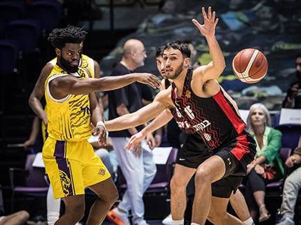 איזה משחק קיבלנו (עודד קרני)