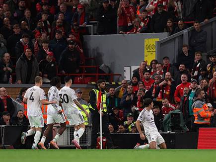 יונייטד לא נשברה והמילה האחרונה הייתה של מגווייר (Michael Regan/Getty Images)