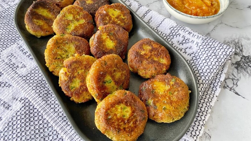 קציצות טונה. רצוי מאוד להגיש עם לימון