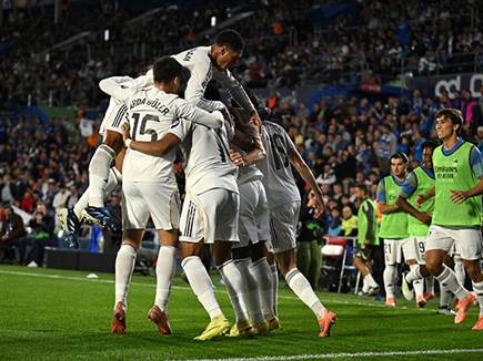 שבוע לקלאסיקו, ריאל מדריד שומרת על הפסגה (Angel Martinez/Getty Images)