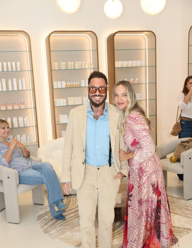 טום אביב, קרן ברטוב, בביג פאשן גלילות