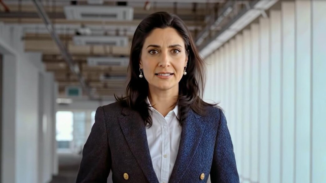 מנחת ה-AI של התוכנית בערוץ 4 הבריטי