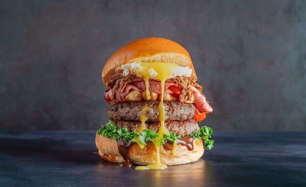 תפריט חדש של המבורגרים מוגזמים בבורגר סטיישן תפריט חדש של המבורגרים מוגזמים בבורגר סטיישן