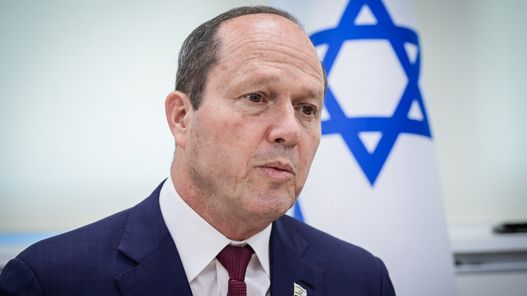 תחקיר | החברים העשירים של שר הכלכלה ניר ברקת – וניגודי העניינים