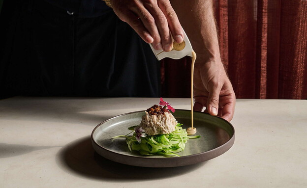 סלט עוף דמודארה. דיינינגס בגרסה החדשה סלט עוף דמודארה. דיינינגס בגרסה החדשה