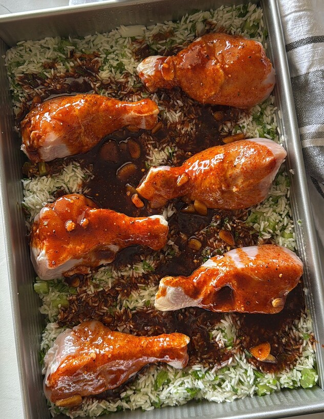 תכף תהיה פה תבנית מהחלומות. עוף, אורז ותפוחי אדמה