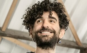 לורן סאלמה (צילום: Brigitte Bouillot)