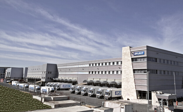 משאיות דיפלומט משאיות דיפלומט