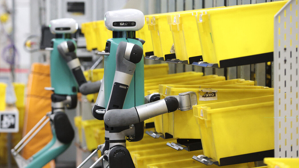 רובוטים במחסנים של אמזון רובוטים במחסנים של אמזון