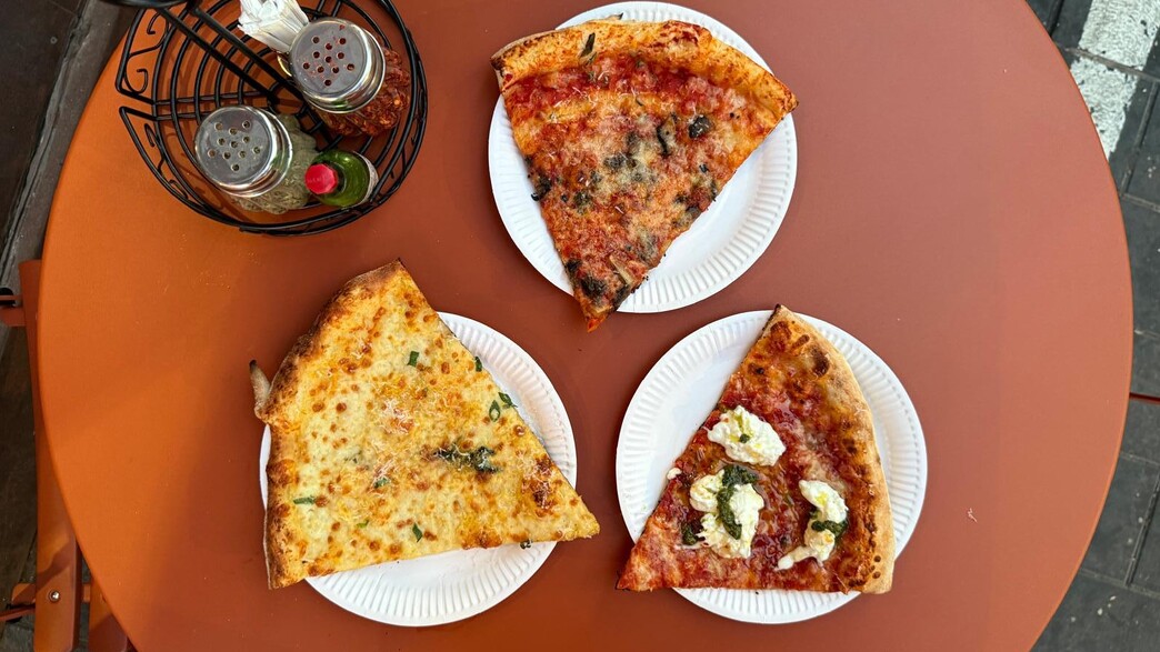 הפיצה הניו יורקית הראשון של ראשון לציון. לואיז הפיצה הניו יורקית הראשון של ראשון לציון. לואיז