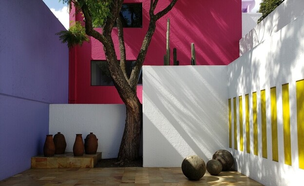 Casa Gilardi, מהפרויקטים האחרונים של לואיס ברגאן Casa Gilardi, מהפרויקטים האחרונים של לואיס ברגאן