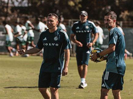 בכר באימון הבכורה המחודשת (מכבי חיפה, האתר הרשמי)