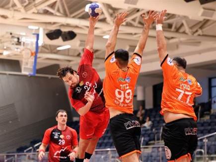 זו האלופה (צילום: הדר ואן קולא, איגוד הכדוריד) (צילום: ספורט 5)