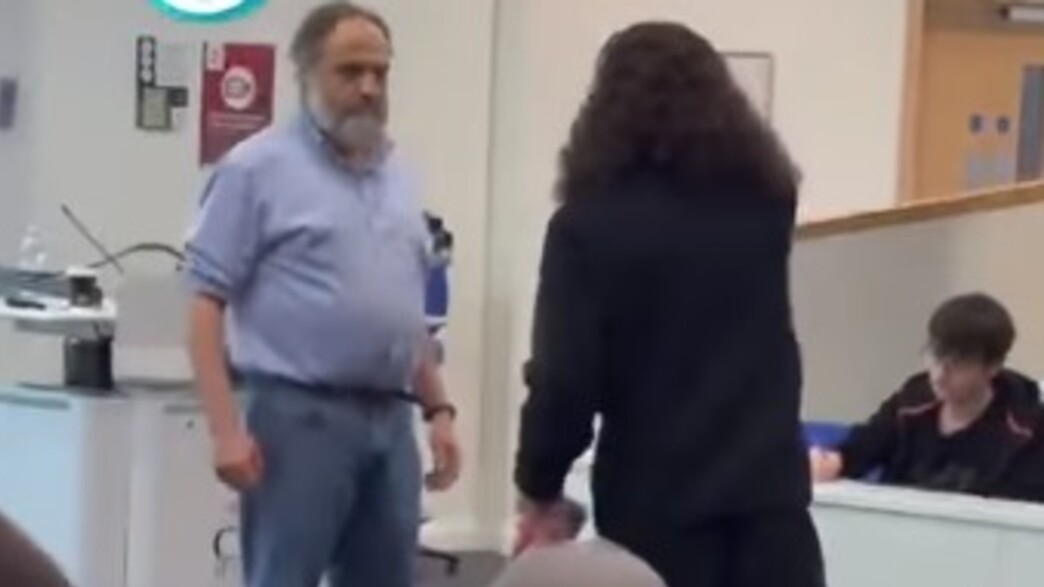 פרופסור מייקל בן־גד מותקף פרופסור מייקל בן־גד מותקף