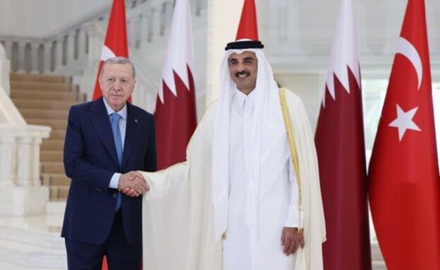 אמיר קטאר אל-ת'אני ונשיא טורקיה ארדואן בדוחא אמיר קטאר אל-ת'אני ונשיא טורקיה ארדואן בדוחא