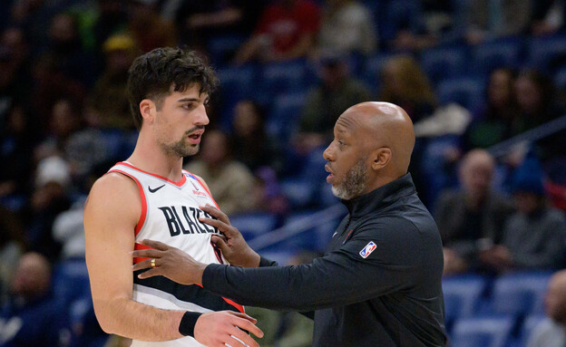 צ'ונסי בילאפס ודני אבדיה (צילום: Reuters)