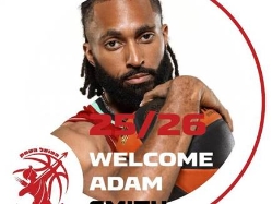 חוזר לארץ. סמית (הרשתות של הפועל העמק) (צילום: ספורט 5)