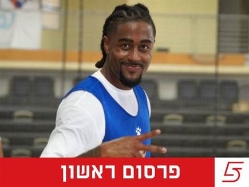 (הפועל חולון) (צילום: ספורט 5)