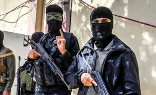 פעילי חמאס חמושים (צילום: סעיד מוחמד , פלאש 90)