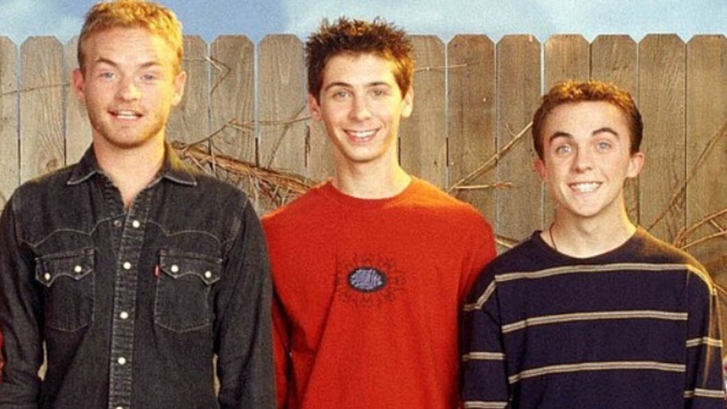 כוכבי מלקולם באמצע כוכבי מלקולם באמצע