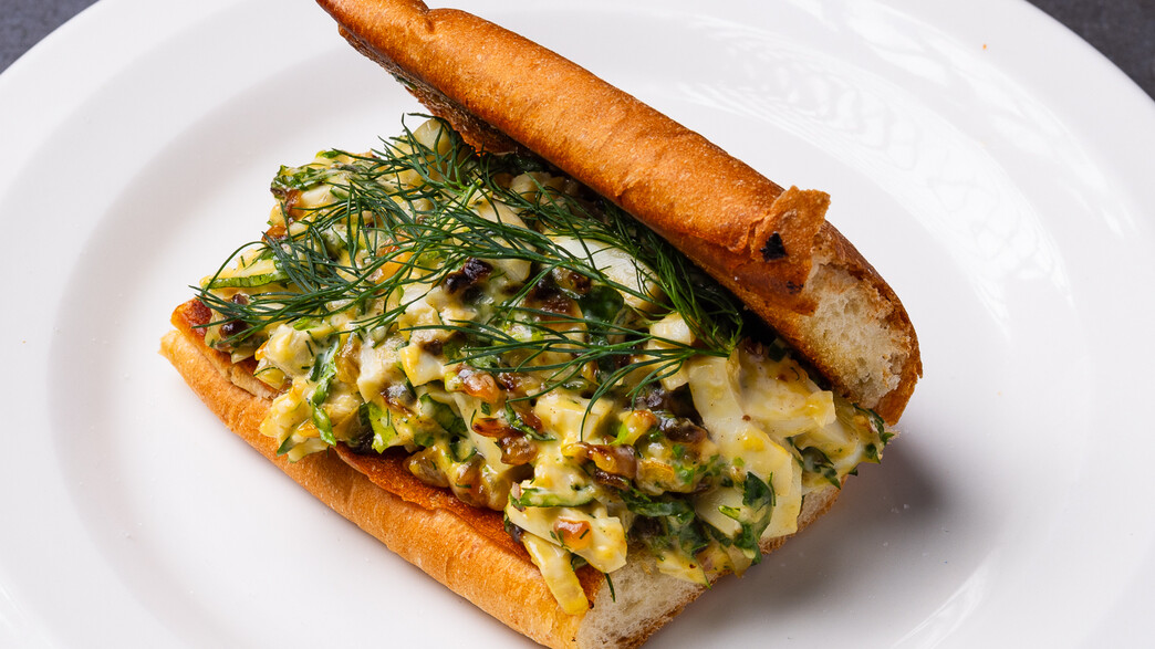 סלט ביצים עם תמרים - יובל רוזן