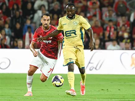 ריינה תקפה ותקפה (ברני ארדוב)