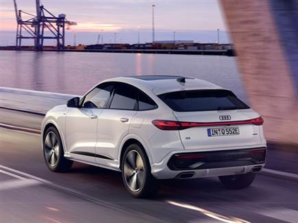 גם דמוי הקופה מקבל הנעה היברידית נטענת (צילום: ספורט 5)