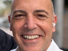 עו"ד מיקי חובה