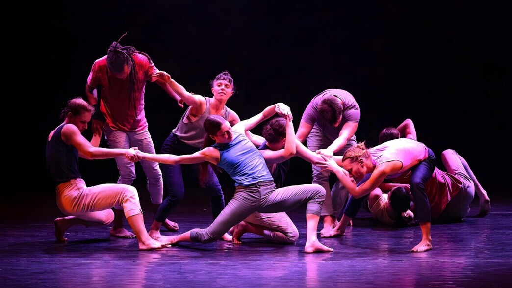 מתוך המופע ״סוף סוף״ של קולבן דאנס מתוך המופע ״סוף סוף״ של קולבן דאנס