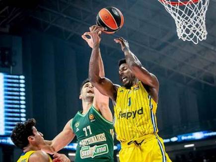 הוליך את הקלעים. הורד (GETTY)