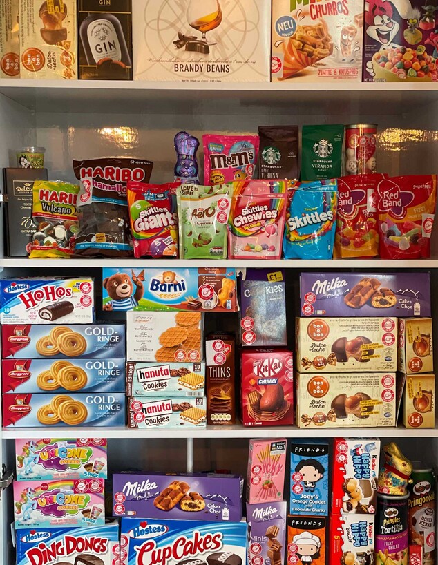 מדפי ממתקים מדפי ממתקים