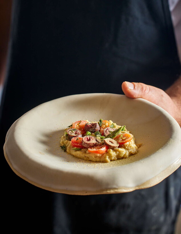 מסעדת בוץ מסעדת בוץ