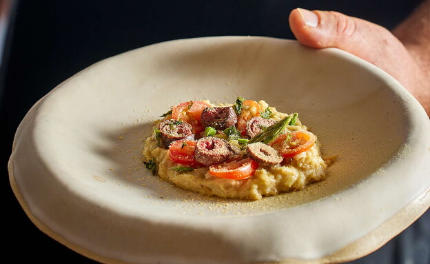 מסעדת בוץ שמפריחה את השממה במדבר מסעדת בוץ שמפריחה את השממה במדבר