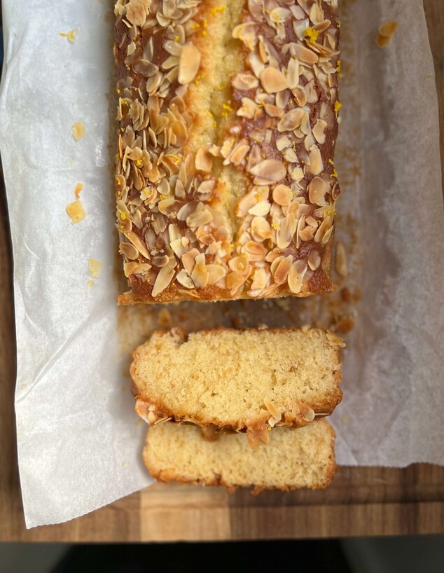 עוגת לימון שקדים של עדיקוש