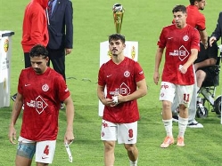 (צילום: אלן שיבר) (צילום: ספורט 5)