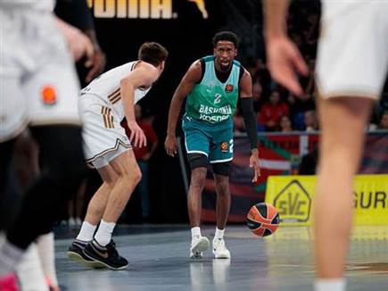 (Photo by Aitor Arrizabalaga/Euroleague Basketball via Getty Image (צילום: ספורט 5)